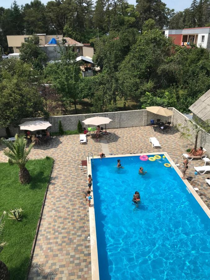 Riva Hotel Koboeleti Buitenkant foto