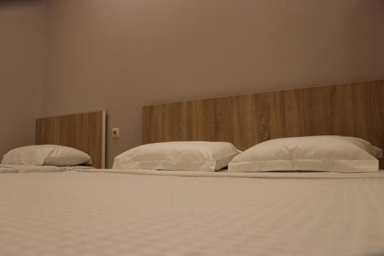 Riva Hotel Koboeleti Buitenkant foto